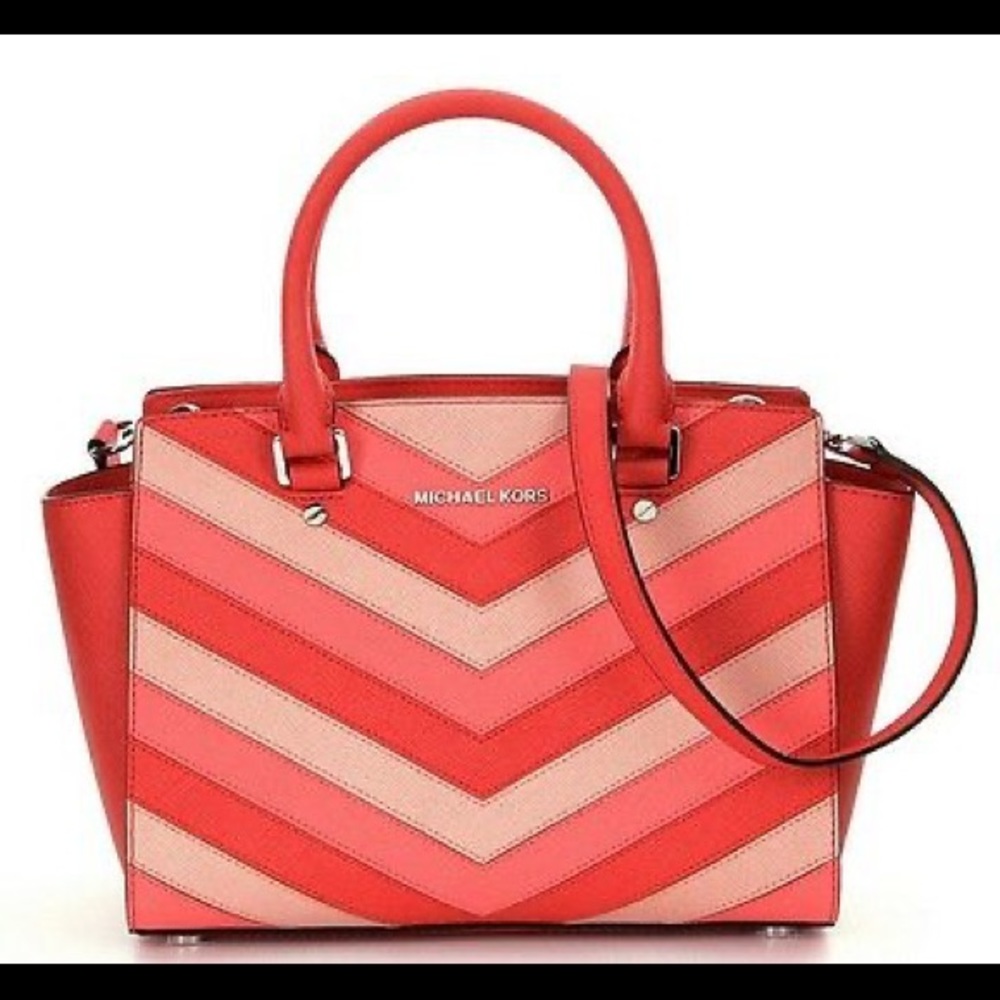 NWOT MK Selma Saffiano Leather Chevron Medium Bag